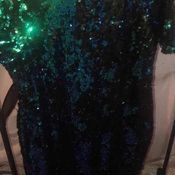 Holiday Sequin Dress - Picture 6 of 8